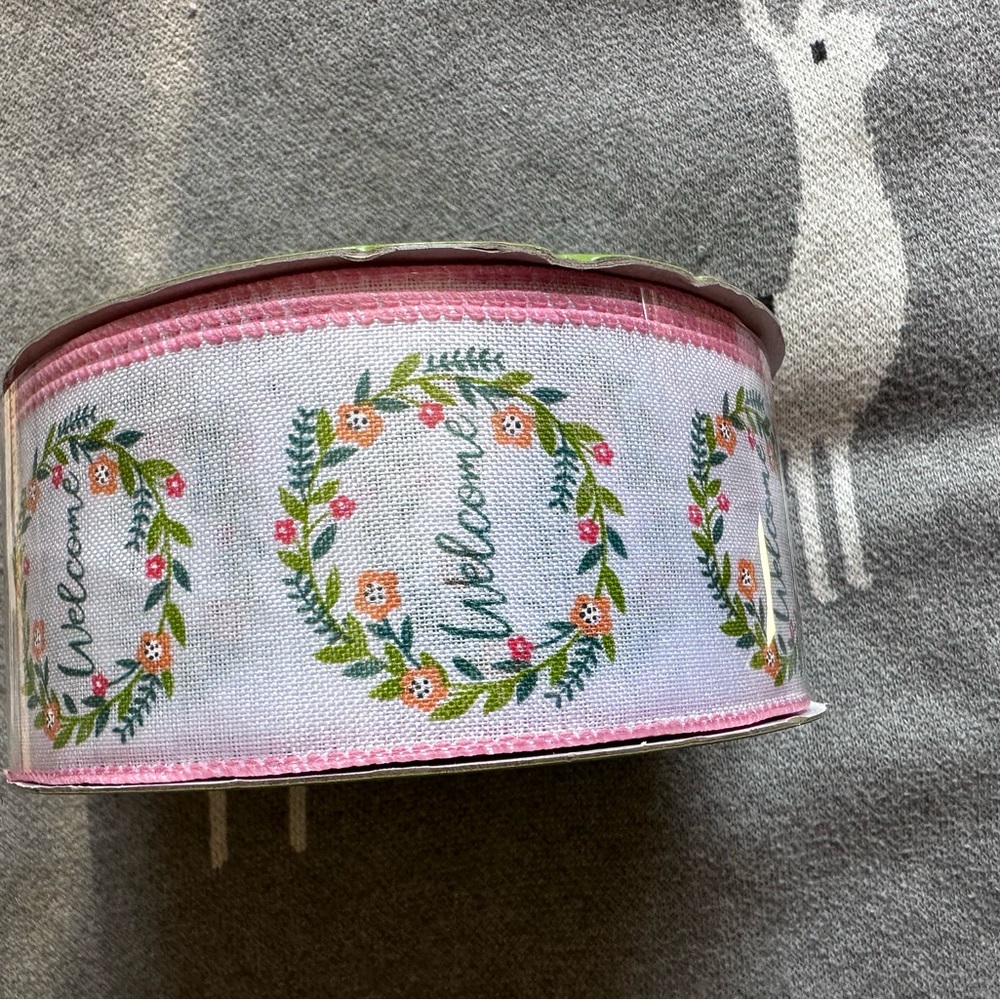 Decorative ribbon
